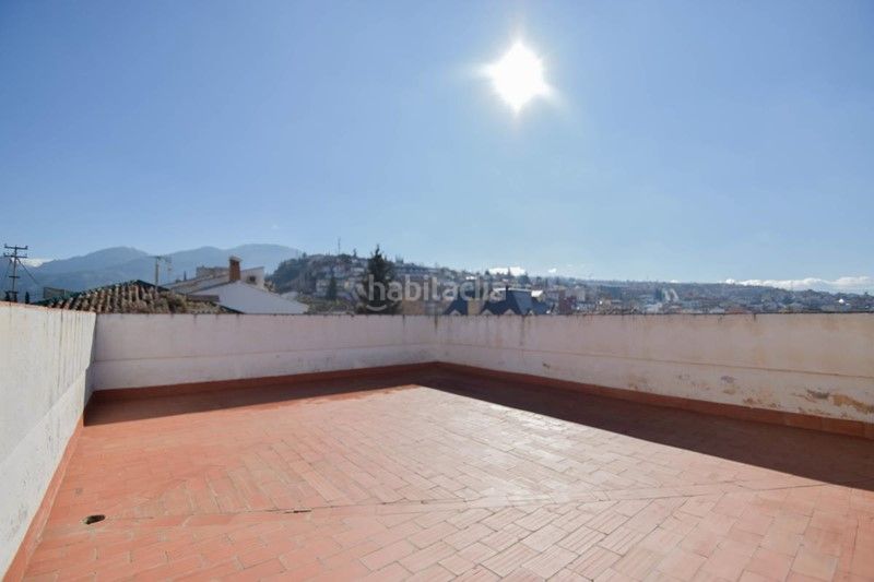 Foto c19f29f4-0275-4679-b0a5-5b1c4df0e67b. Xalet amb aparcament piscina a Monachil pueblo Monachil