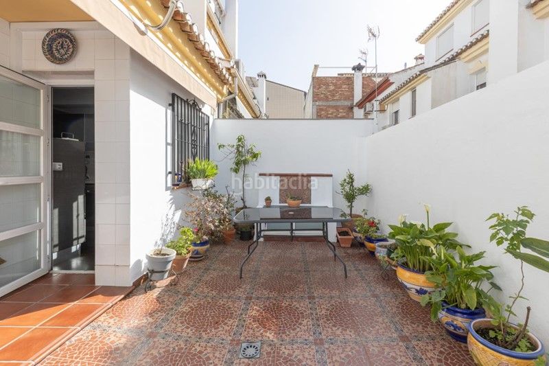 Foto 7b0b7667-df9c-470d-9288-2a2cbef7a605. Casa amb xemeneia aparcament a Maracena