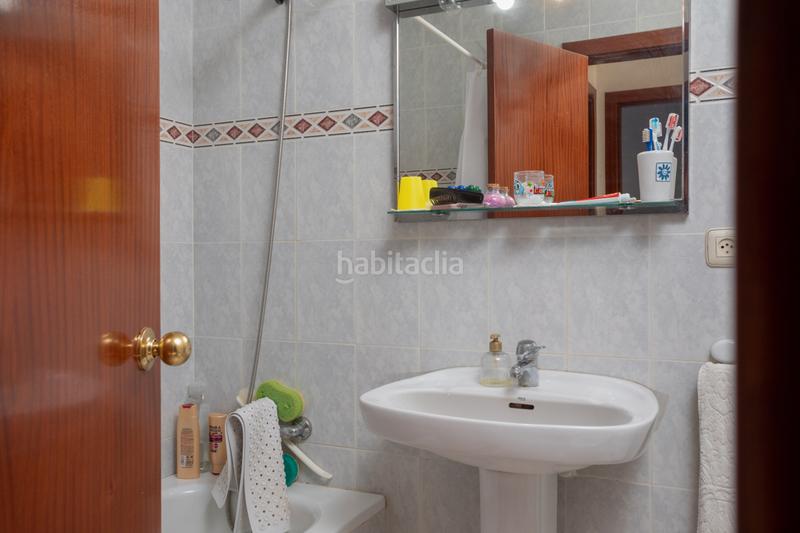 Foto 4a5d2f5b-4d42-4b50-8453-dcdcc78354c8. Casa adossada amb calefacció aparcament a Castelló d´Empúries