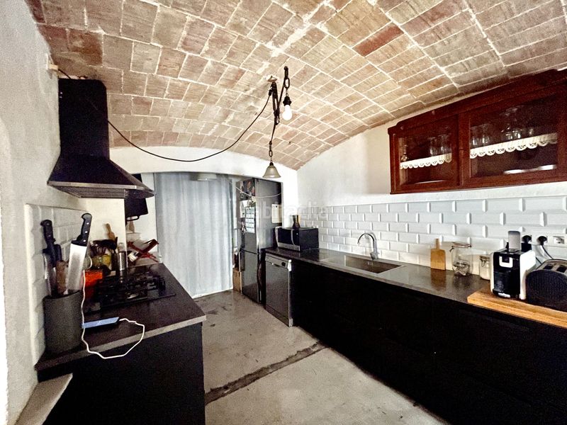 Foto bddffe6d-3e28-49a8-b926-7fe431dd7fe2. Casa adossada amb calefacció a Nucli Antic Escala (L´)
