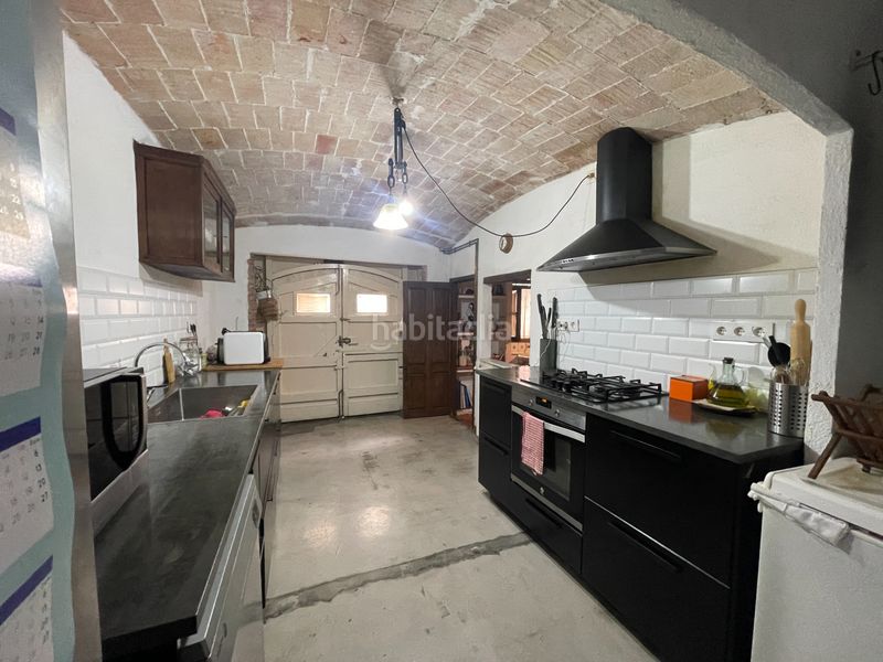 Foto e002218a-28d7-4722-8aa9-a1db4759ac2b. Casa adossada amb calefacció a Nucli Antic Escala (L´)