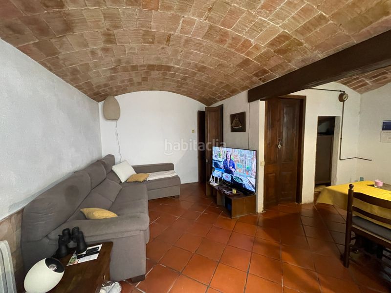 Foto fb29ce12-c979-4cbb-bd5c-7ea89b23dd4d. Casa adossada amb calefacció a Nucli Antic Escala (L´)