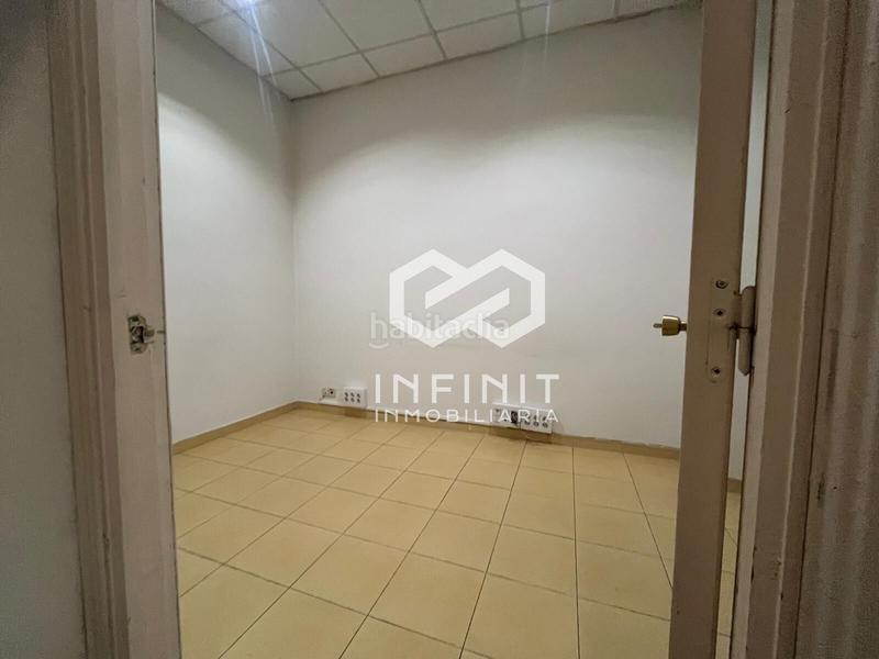 Foto b1b54980-9365-4757-82ed-35dfcdccc2eb. Lloguer local comercial a Ayuntamiento - Avenida Siglo XXI Azuqueca de Henares