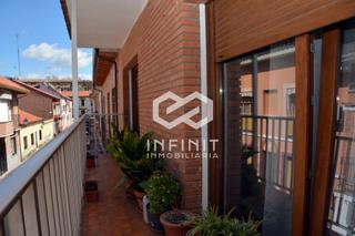 Casa a Venecia-Nueva Alcalá. Casa única en pleno centro de alcalá con garaje, patio y apartam