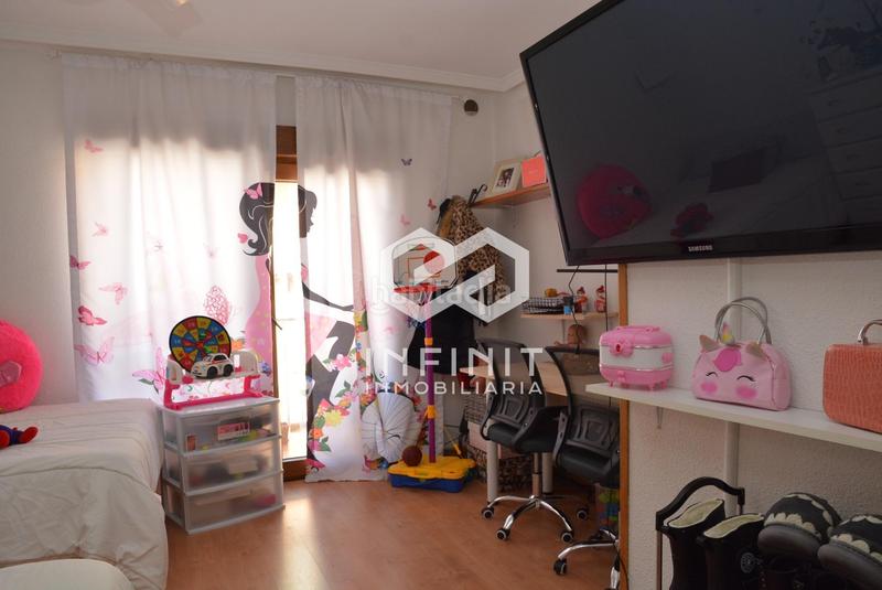 Foto 52d670b3-1d19-4a4a-8337-d2817f6e0d95. Casa con riscaldamento parcheggio in Venecia-Nueva Alcalá Alcalá de Henares