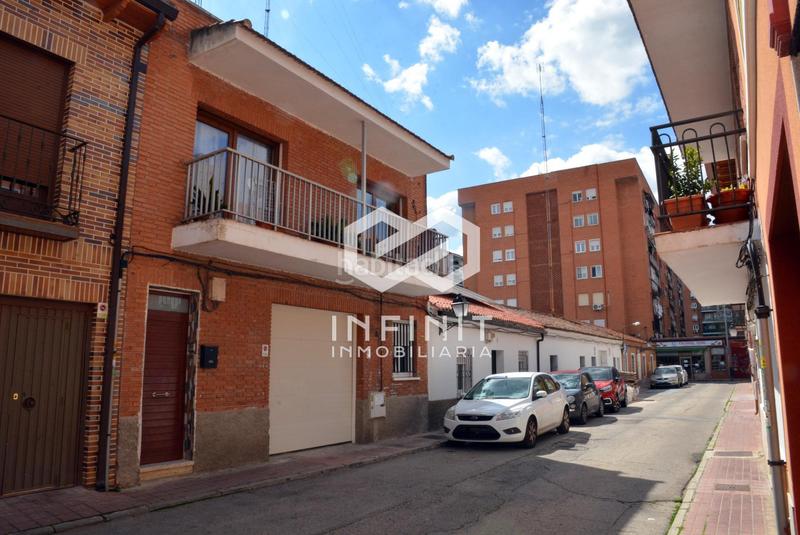 Foto 24af0b32-337b-44fa-8115-7fbd23258d6c. Casa una casa monumental... en pleno centro y única! en Alcalá de Henares