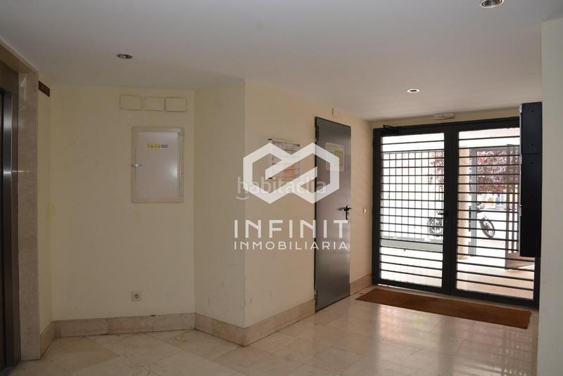 Foto b7455596-ac49-46e7-b7eb-e416e3e1f4b5. Piso vive piso con luz espectacular, garaje y zonas comunes... ven a visitarlo te sorprenderá. en Aranjuez