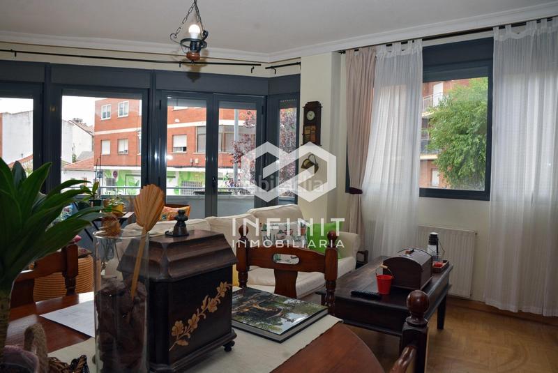 Foto bd425d5f-5e1f-41cc-ad59-bc37cf68745b. Piso vive piso con luz espectacular, garaje y zonas comunes... ven a visitarlo te sorprenderá. en Aranjuez
