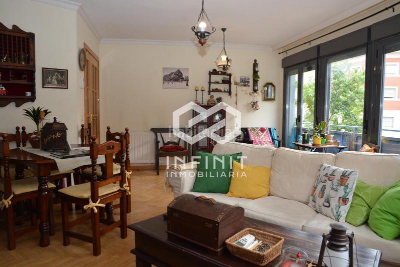 Foto ed05c967-723c-4320-8e2d-14a906c66be0. Piso vive piso con luz espectacular, garaje y zonas comunes... ven a visitarlo te sorprenderá. en Aranjuez