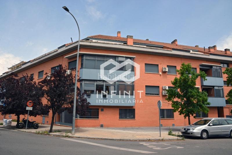 Foto f59db4c3-348c-47eb-bd0e-b1ba50d5d88e. Piso vive piso con luz espectacular, garaje y zonas comunes... ven a visitarlo te sorprenderá. en Aranjuez