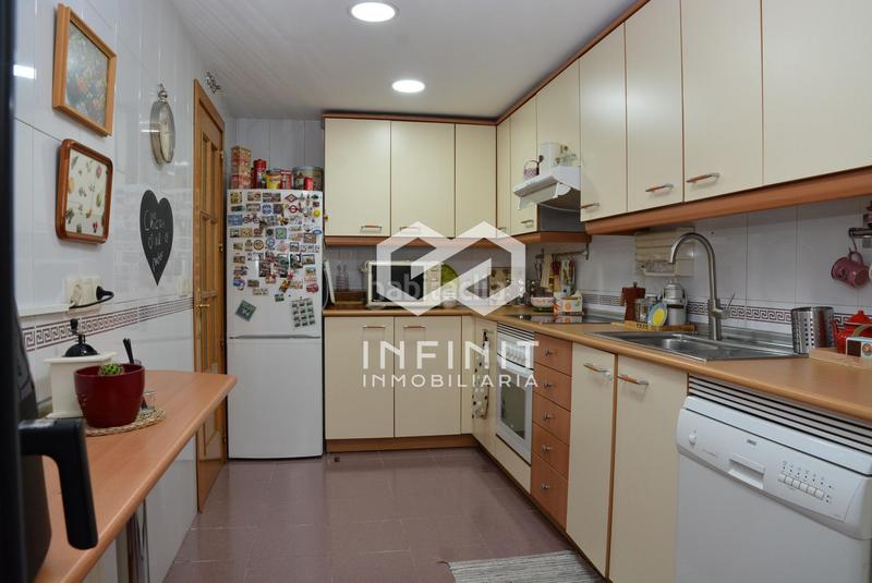 Foto f5caaeea-c18c-4889-9eb4-e702c6a040ca. Piso vive piso con luz espectacular, garaje y zonas comunes... ven a visitarlo te sorprenderá. en Aranjuez