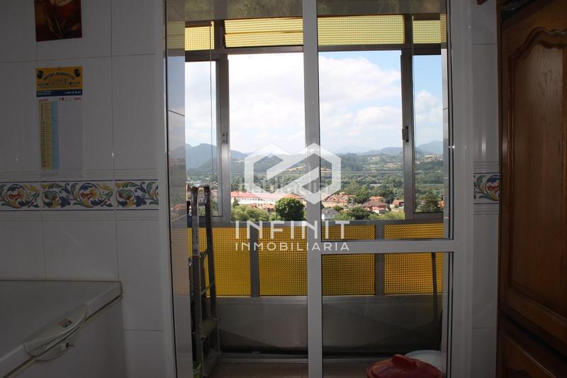 Foto bd21ca78-b2a9-4221-b6ce-2014a792c046. Piso playa, ría y montaña todo a un paso en este pisazo en Soto del Barco