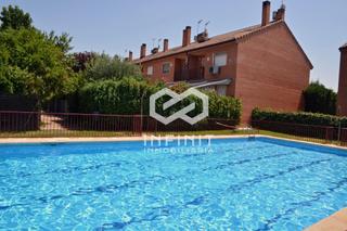 Reihenhaus in Colonia-Bripac. Vive el lujo en alcalá de henares chalet con piscina, bodega y b