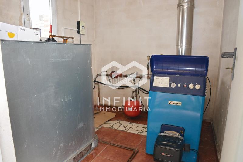 Foto 106b7d23-3ab2-43fc-9a92-6cb5c8fa24d8. Casale con riscaldamento parcheggio piscina in Serracines