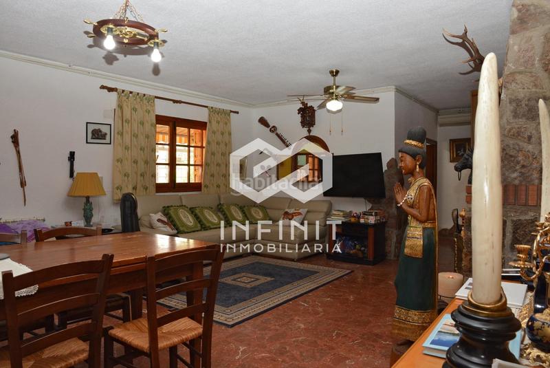 Foto 306beaa2-44bc-4d5a-8f2a-812b79f9b952. Casale con riscaldamento parcheggio piscina in Serracines