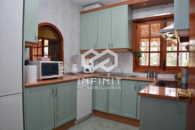 Foto 5a772d67-91e9-4ab2-876d-6a4b74768266. Casale con riscaldamento parcheggio piscina in Serracines