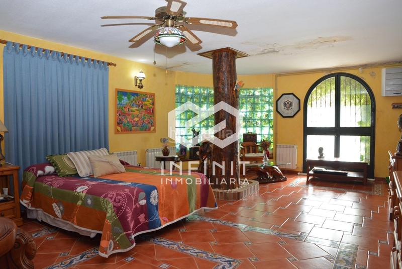 Foto 61ccbdca-600c-46a9-94fe-781454388e29. Casale con riscaldamento parcheggio piscina in Serracines