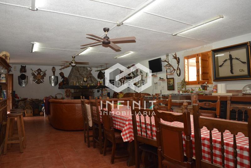 Foto 6f271b3b-7437-4cf0-a0b1-fd1c146b616f. Casale con riscaldamento parcheggio piscina in Serracines