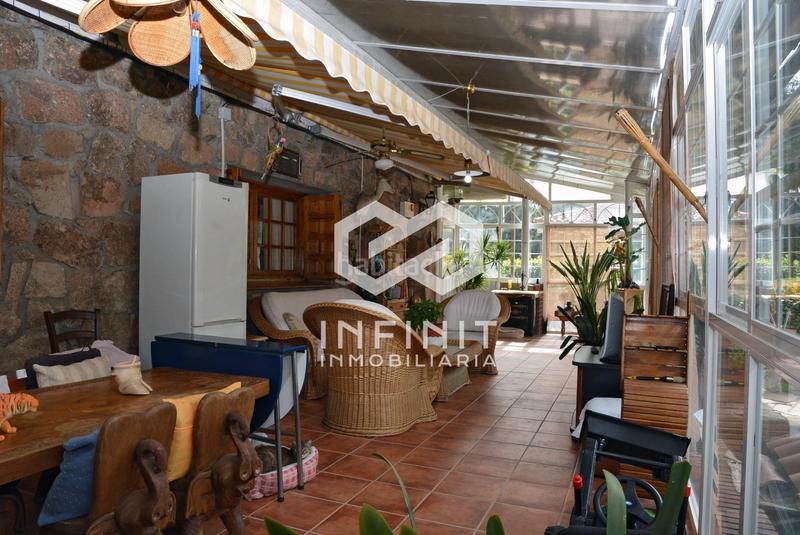 Foto 705e1f77-1038-4d2f-a2cf-f95823b809fa. Casale con riscaldamento parcheggio piscina in Serracines