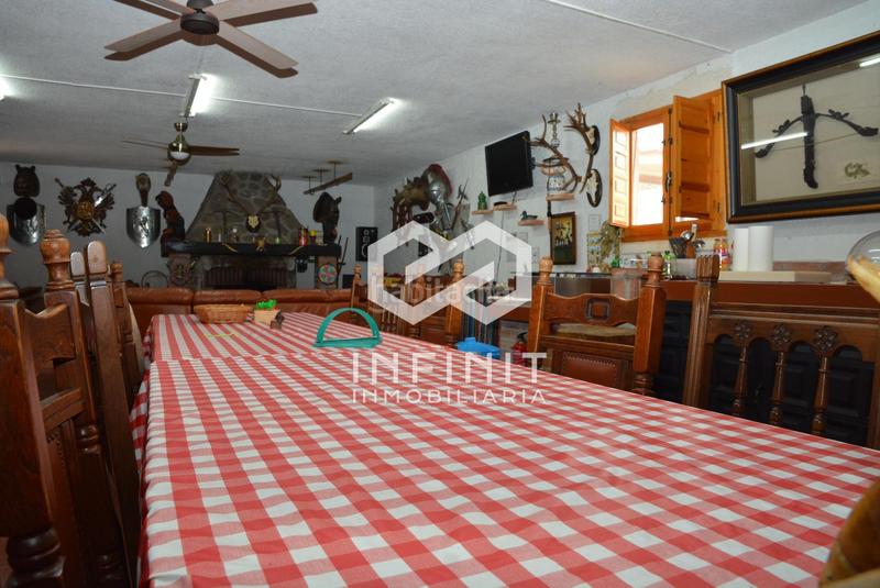 Foto b0387208-f698-418a-818c-5bb234d58d54. Casale con riscaldamento parcheggio piscina in Serracines