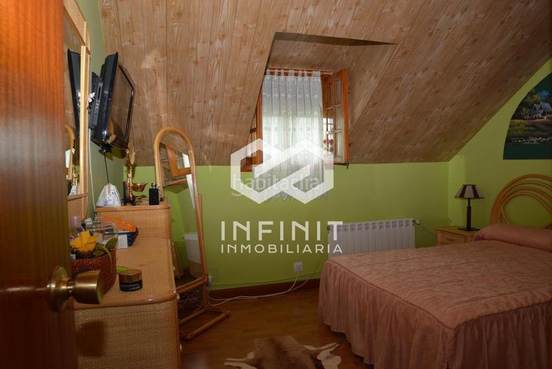 Foto b05f8772-07a1-4d42-bce5-cbcd27ede634. Casale con riscaldamento parcheggio piscina in Serracines