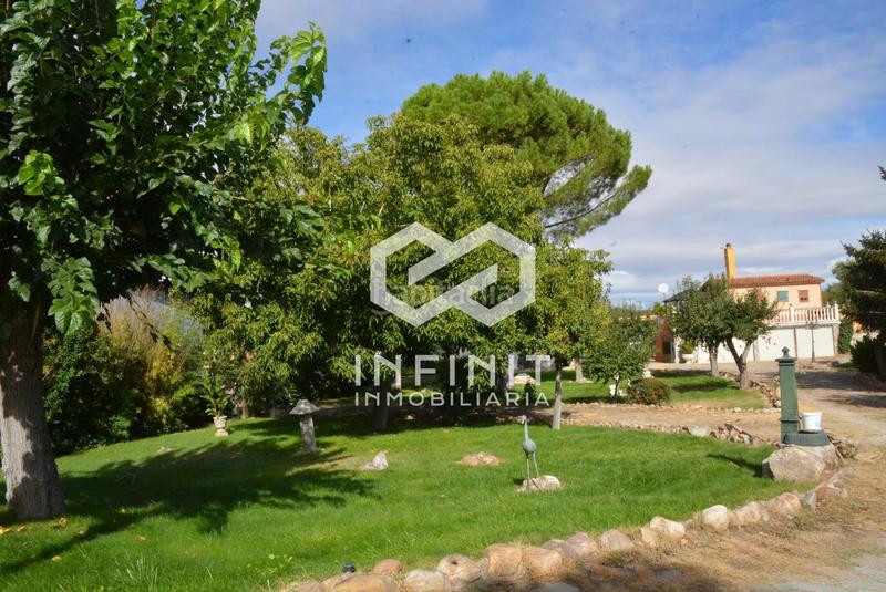 Foto b5f94540-fbba-49b3-85d8-c86cc338acd6. Casale con riscaldamento parcheggio piscina in Serracines