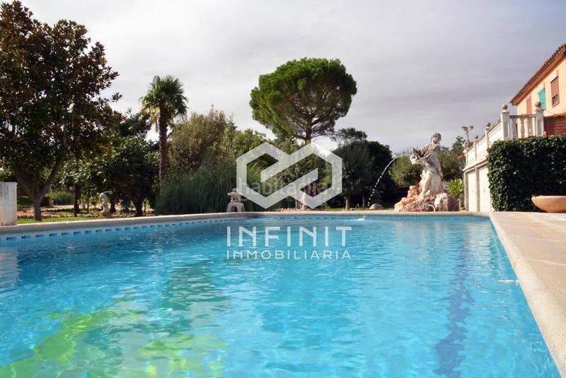 Foto c2a88b87-1233-4a64-abcb-df09709199fd. Casale con riscaldamento parcheggio piscina in Serracines