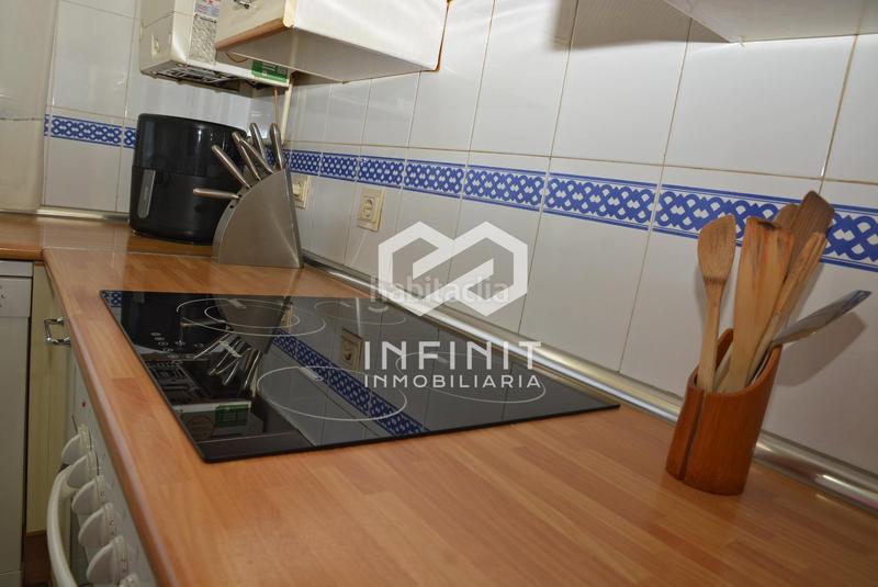 Foto 4ad29d86-b12d-4004-8eae-7f78010f24c2. Casa bifamiliare con riscaldamento parcheggio piscina in Alcalá de Henares