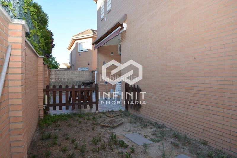 Foto 4b692581-4674-458c-85f5-6d8f5d471ade. Casa bifamiliare con riscaldamento parcheggio piscina in Alcalá de Henares