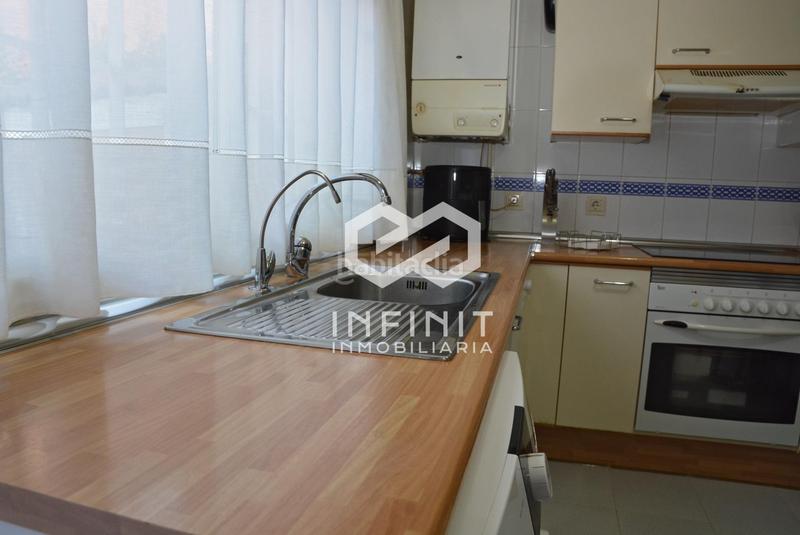 Foto b1a14dd9-a3c3-4008-a5dd-d480ef277e5b. Casa bifamiliare con riscaldamento parcheggio piscina in Alcalá de Henares