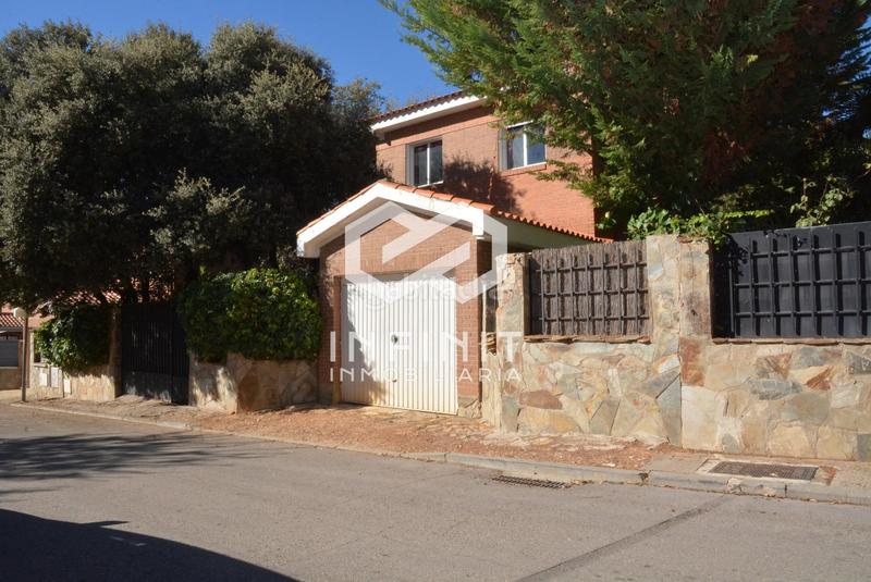 Foto 7754d1b8-0bb9-4493-8ca3-7e2b17293d63. Xalet amb calefacció aparcament a Pioz