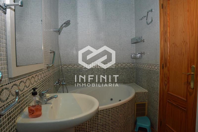 Foto 03680431-b76e-451c-9abc-e5695497a5c1. Haus mit parking in Escopete