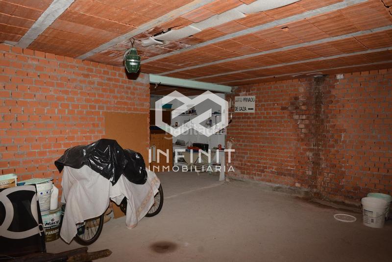 Foto 0dd1d2c8-ddb3-4aae-95f3-ca5582de27a0. Haus mit parking in Escopete