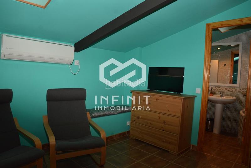 Foto 20eb0246-1777-4686-8a3c-151fb6e503bf. Haus mit parking in Escopete