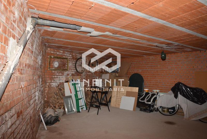 Foto 3882b55f-b6fd-4326-99fc-415b959093ca. Haus mit parking in Escopete