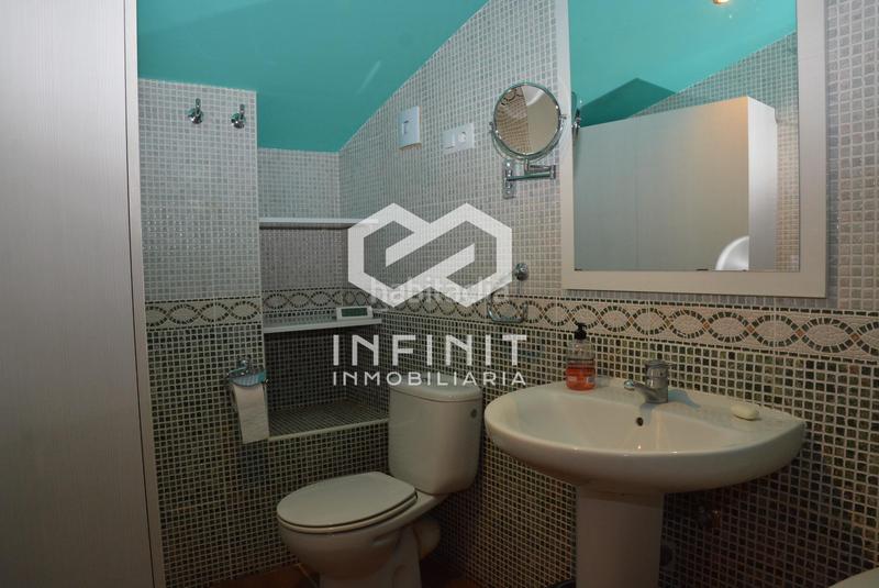 Foto 8861765a-596a-431d-b546-b9f0cf3ac46a. Haus mit parking in Escopete