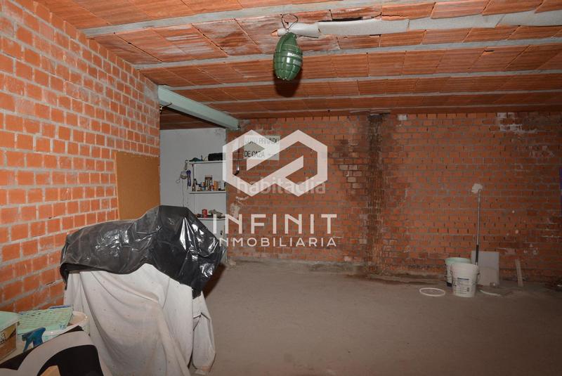 Foto 9c1f3ce8-57f3-46a1-94bb-cc68974f5575. Haus mit parking in Escopete