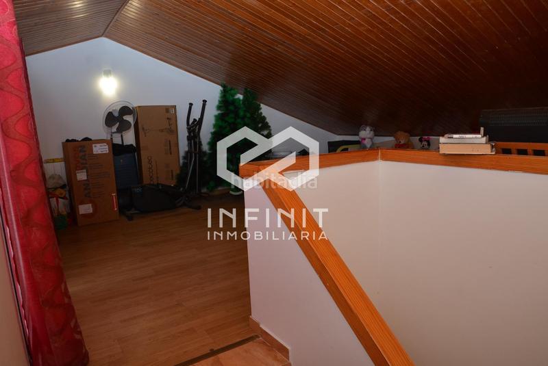 Foto 16d63748-66ff-42bb-9bbc-8b7de935b497. Maison jumelée avec chauffage parking dans Yebra