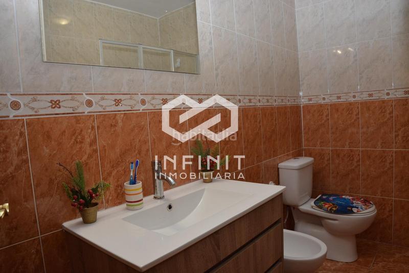 Foto 2c0fa520-3d78-469d-95ad-ea0b3bd47a1d. Maison jumelée avec chauffage parking dans Yebra