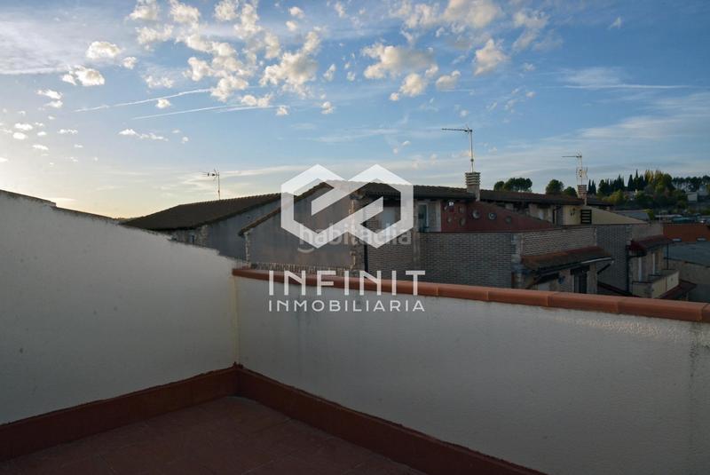 Foto 4c227914-195a-4715-a042-ea5f7ebf0c30. Maison jumelée avec chauffage parking dans Yebra