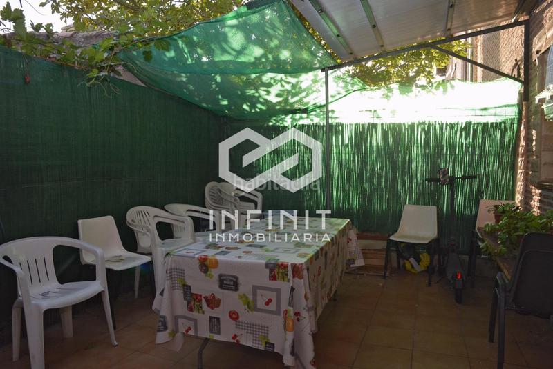 Foto 6b879cb8-48f3-440c-9742-9d04ba787894. Maison jumelée avec chauffage parking dans Yebra