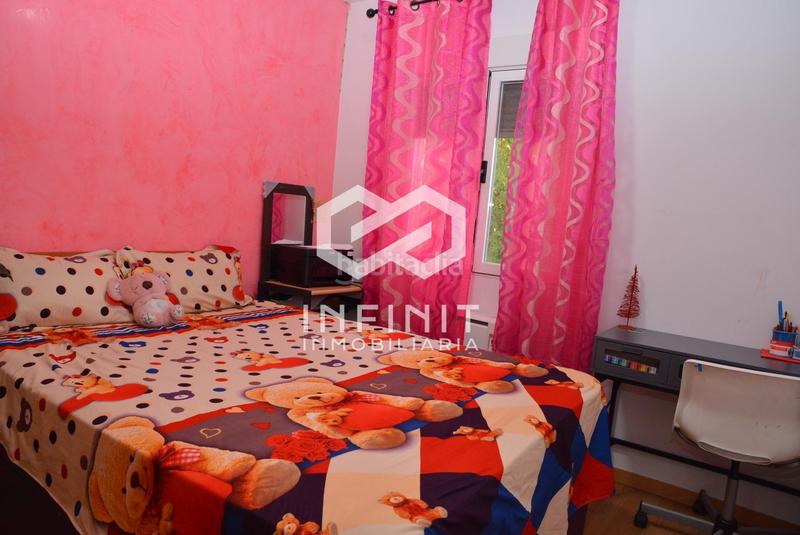 Foto 78c5da74-a932-423f-bd0a-055a5d398300. Maison jumelée avec chauffage parking dans Yebra