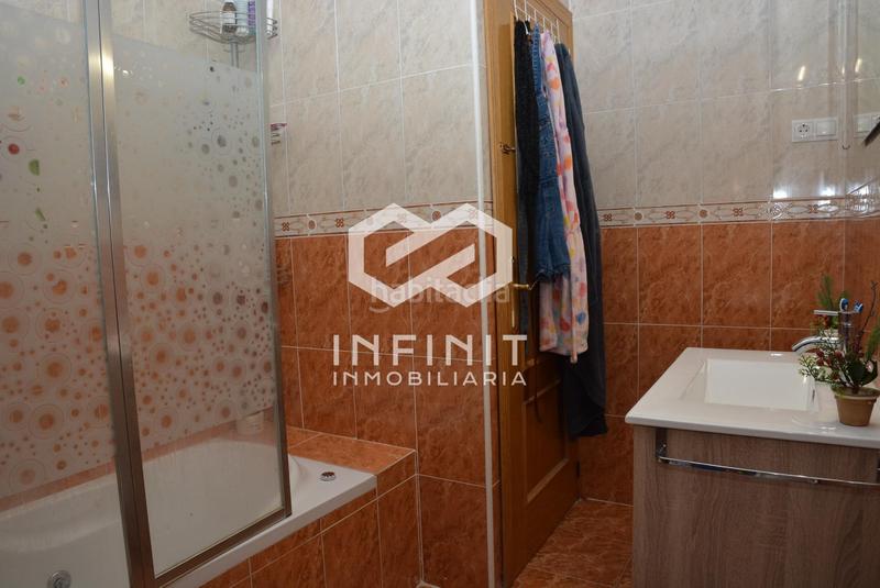 Foto 9ab01db7-efc5-4ba7-b318-746c5b577473. Maison jumelée avec chauffage parking dans Yebra