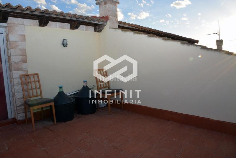 Foto b30a9e03-a7a4-499c-88fe-16a83b99c531. Maison jumelée avec chauffage parking dans Yebra