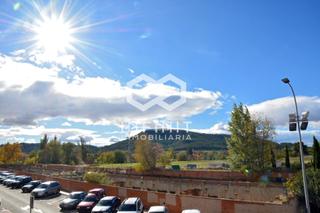 Piso en Reyes Católicos. Un hogar lleno de luz amplio piso con dos terrazas y reforma lis