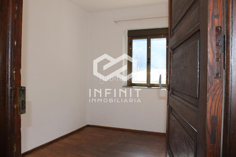 Foto 1a5c61af-f9ec-4d29-989f-6c87c4e8c733. Casa amb calefacció a Somiedo