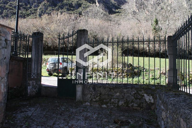Foto 2588fba6-d72a-497e-9e3e-8c41331da69e. Casa amb calefacció a Somiedo