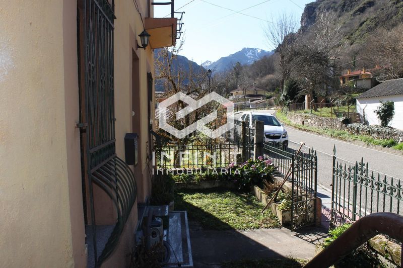 Foto 483b76e6-ca8c-440c-852b-a4398a777147. Casa amb calefacció a Somiedo