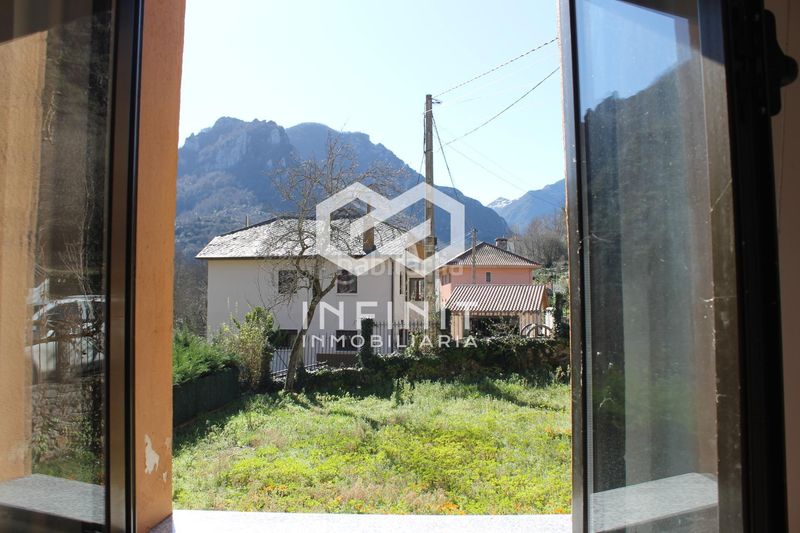 Foto 4a646dbd-829f-44bf-bbdb-aba114f63b3f. Casa amb calefacció a Somiedo