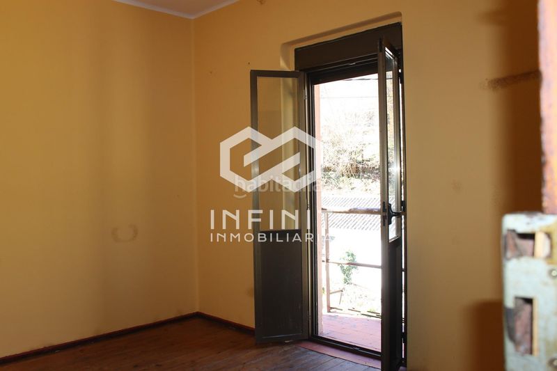 Foto 5fd8760f-eb80-499b-aac1-33abc35f0c1a. Casa amb aparcament a Somiedo